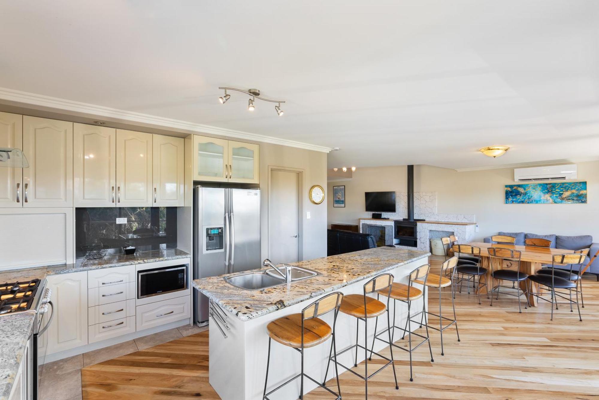 Bay Village Resort Dunsborough Bagian luar foto